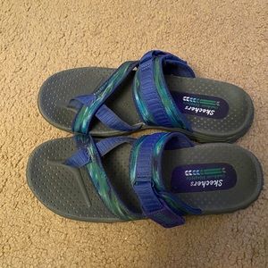 Sketchers sandals size 7